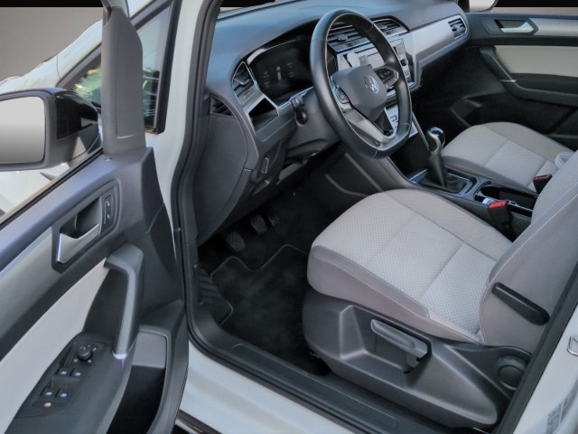Volkswagen Touran (01/2023, Diesel)