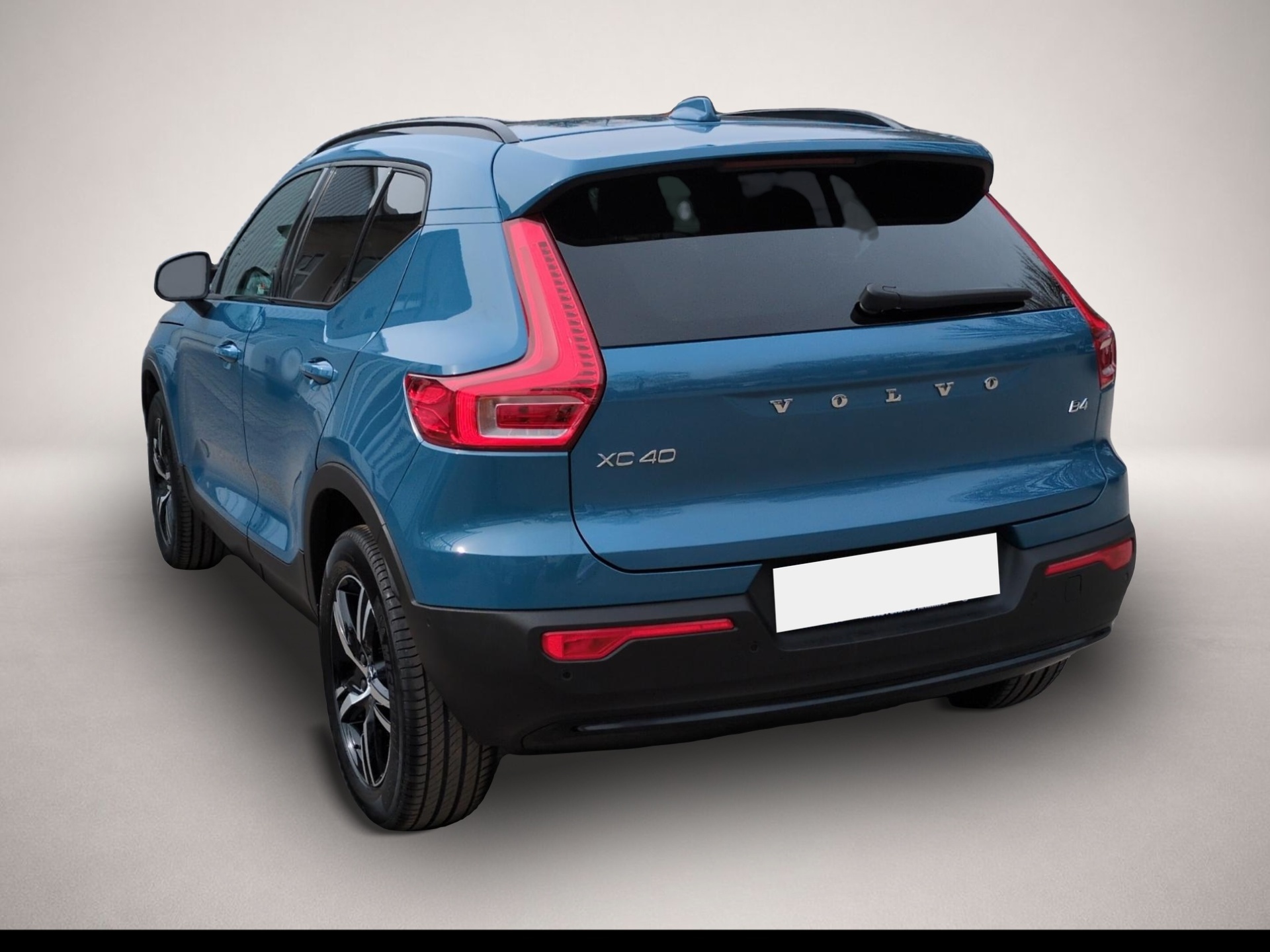 Volvo XC40 (06/2025, Benzin)