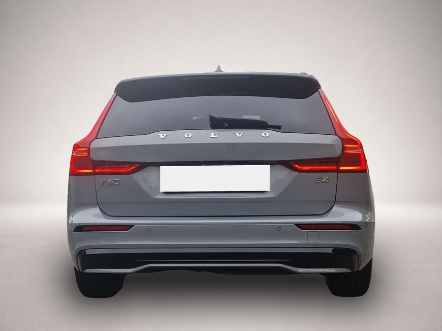 Volvo V60 (08/2025, Benzin)
