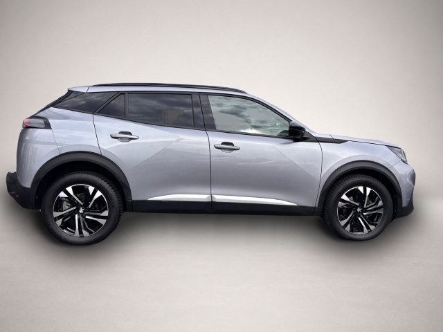 Peugeot 2008 (07/2023, Benzin)