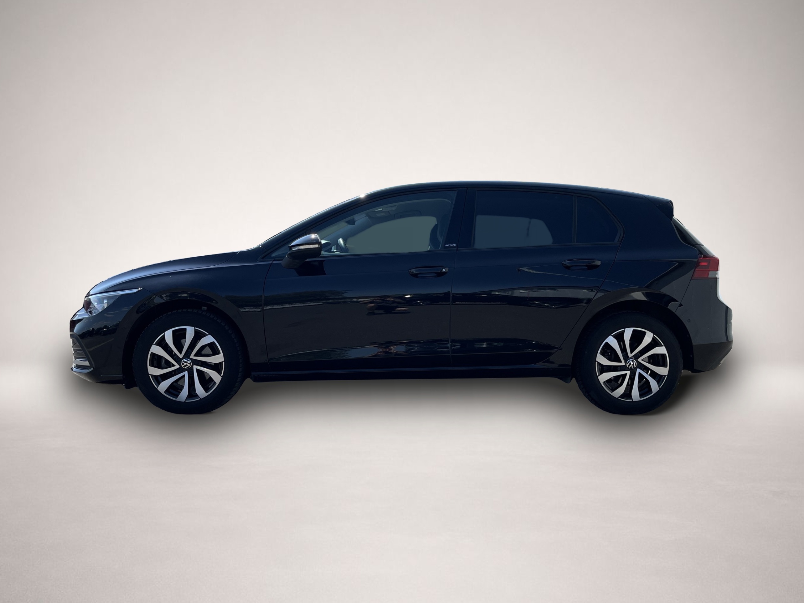 Volkswagen Golf (01/2023, Benzin)