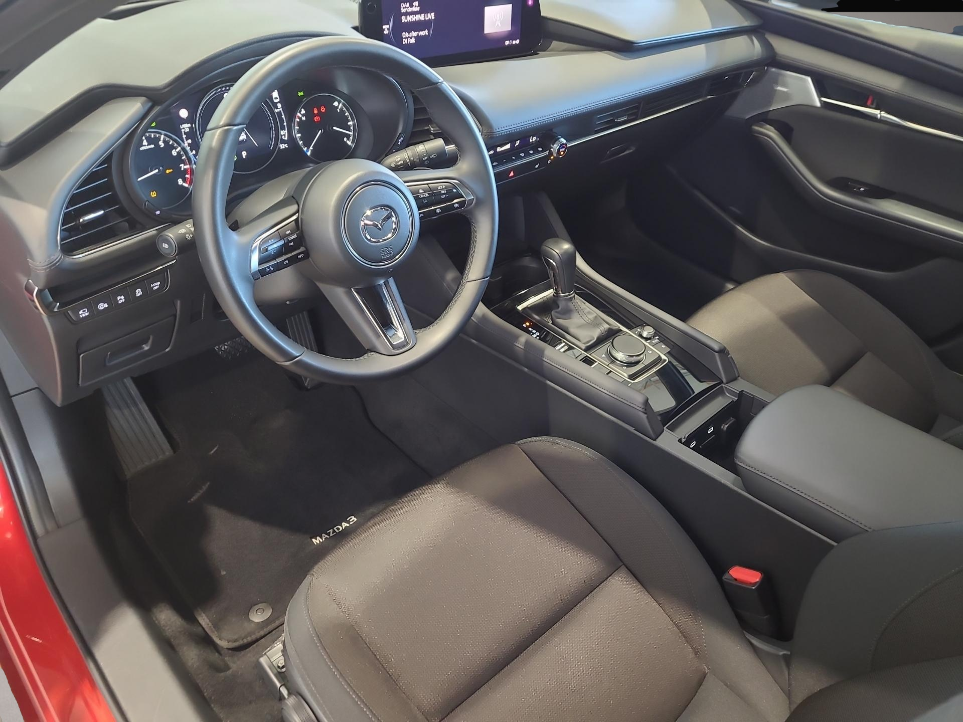 Mazda 3 (11/2024, Benzin)