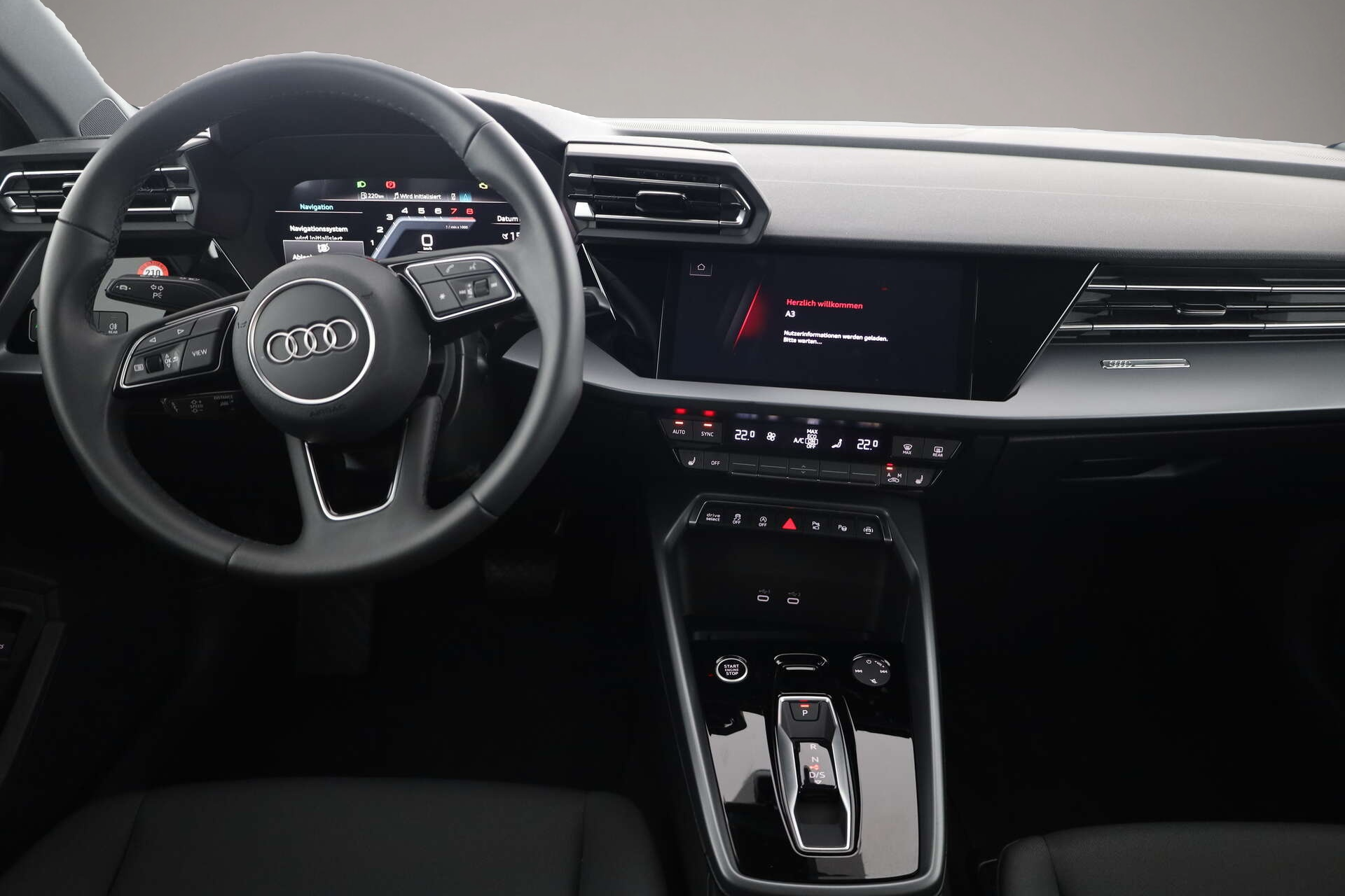 Audi A3 (07/2025, Benzin)