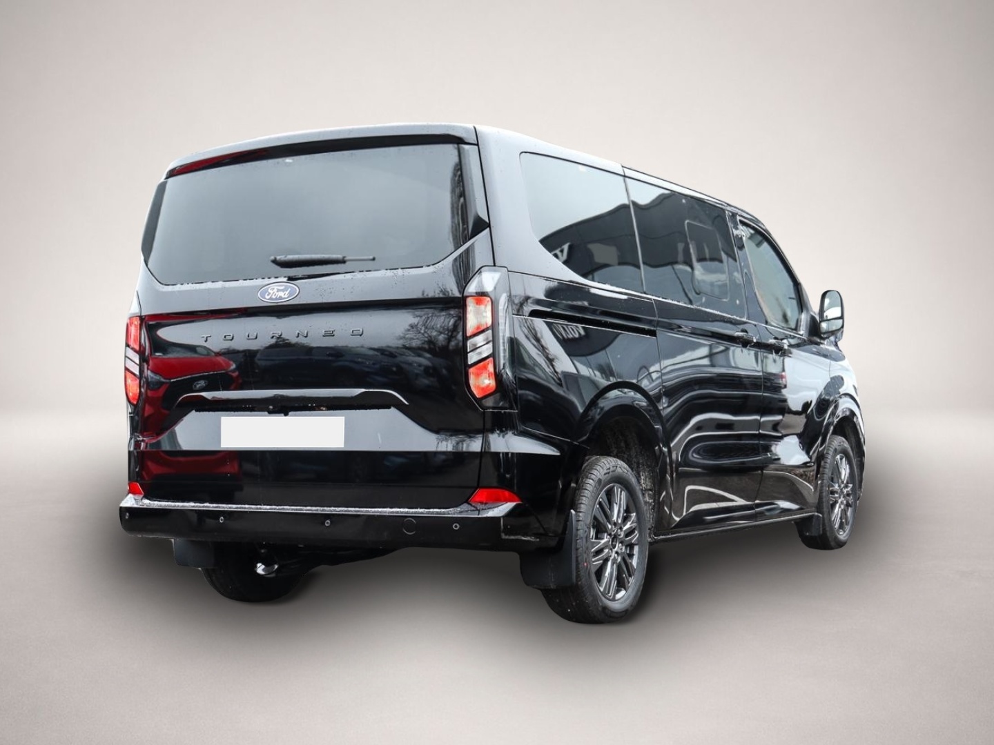 Ford Tourneo Custom (03/2026, Diesel)