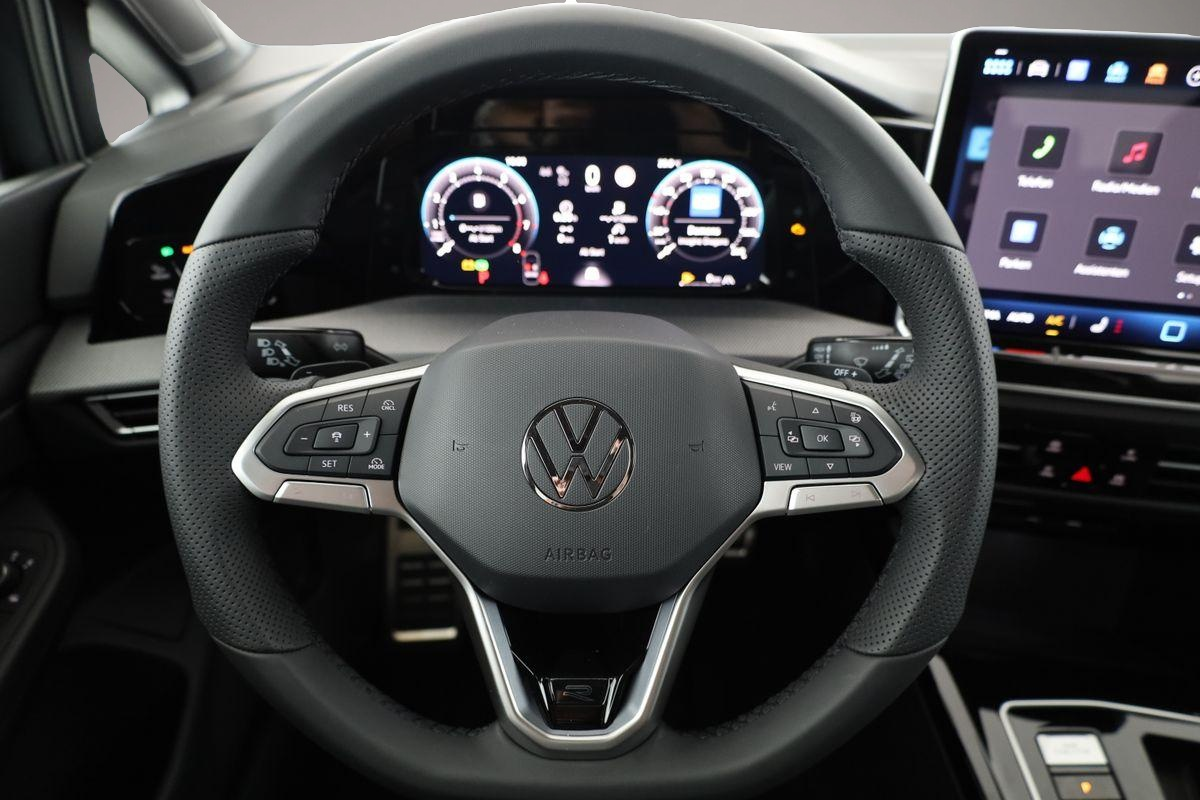 Volkswagen Golf (08/2026, Benzin)