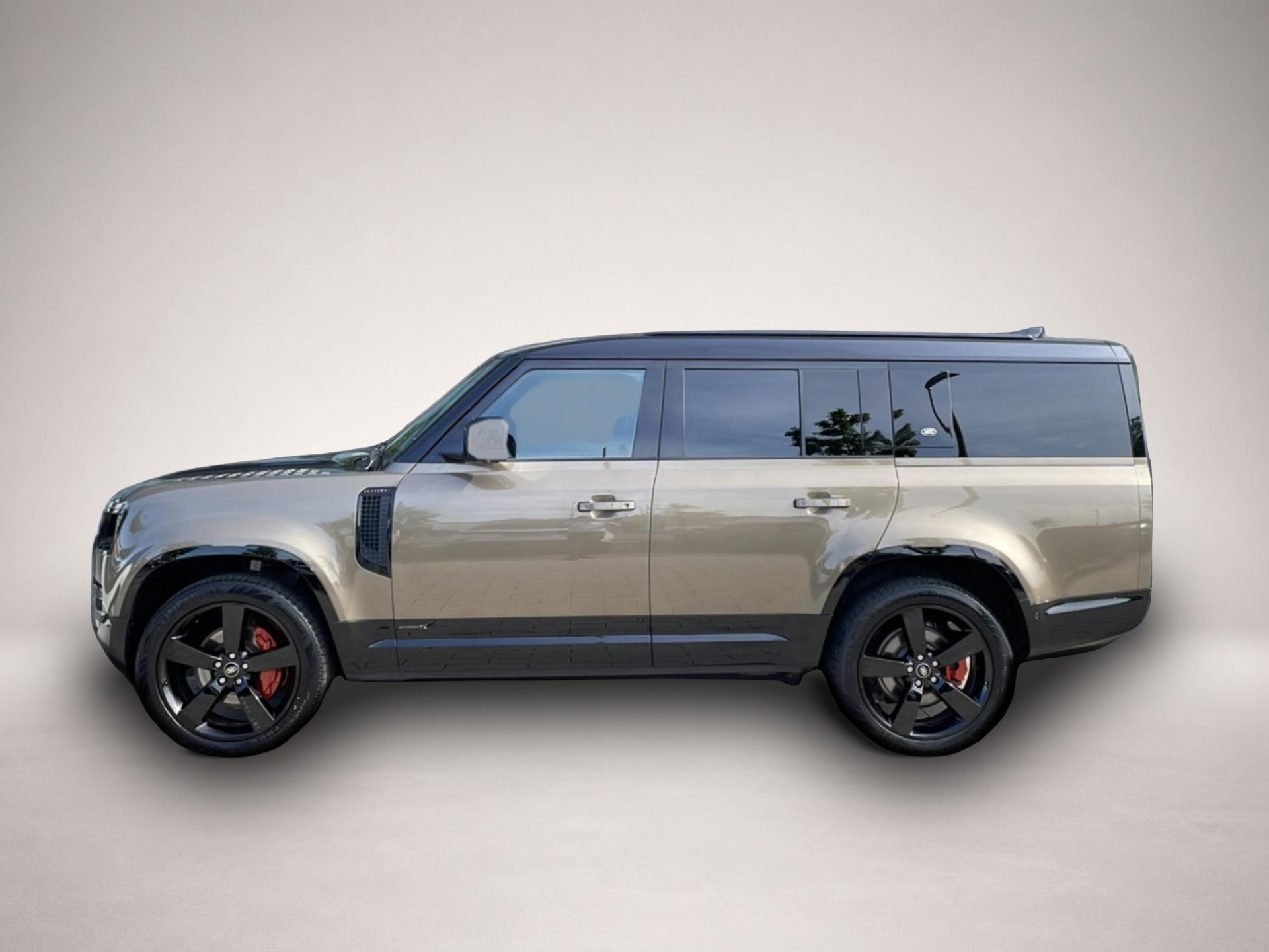 Land-Rover Defender (06/2023, Diesel)
