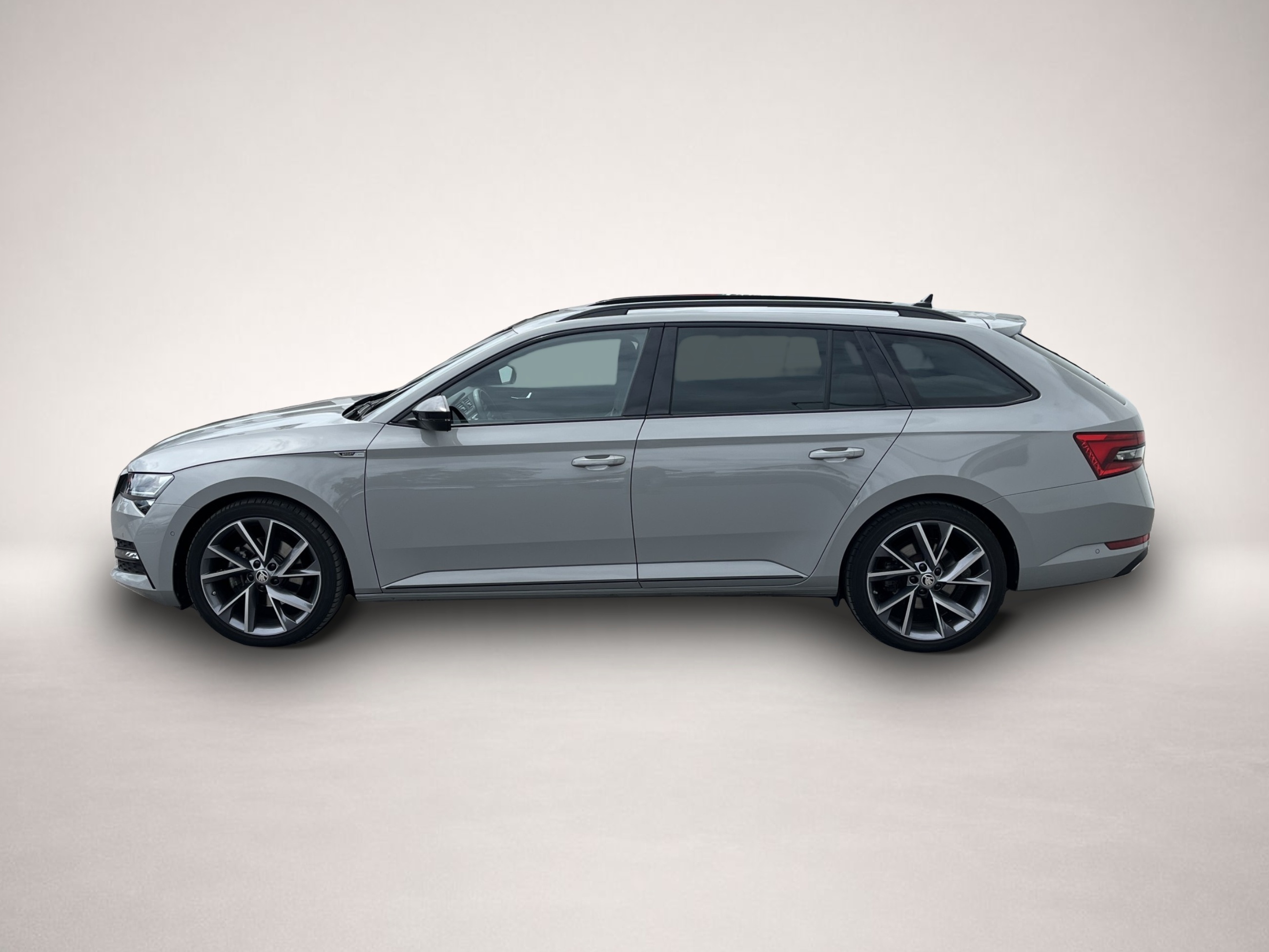 Skoda Superb (02/2022, Diesel)