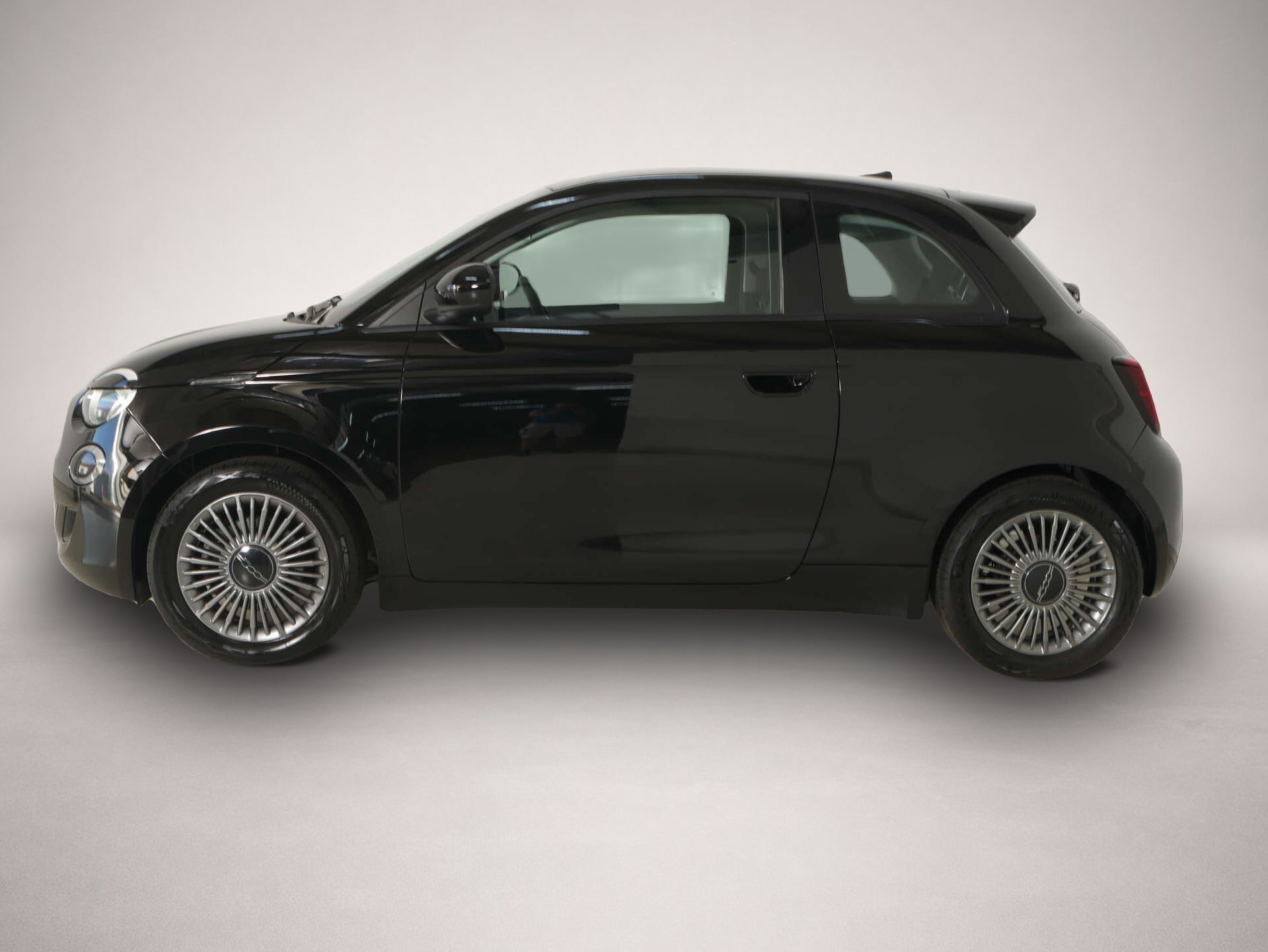 Fiat 500e (04/2022, ELECTRIC)