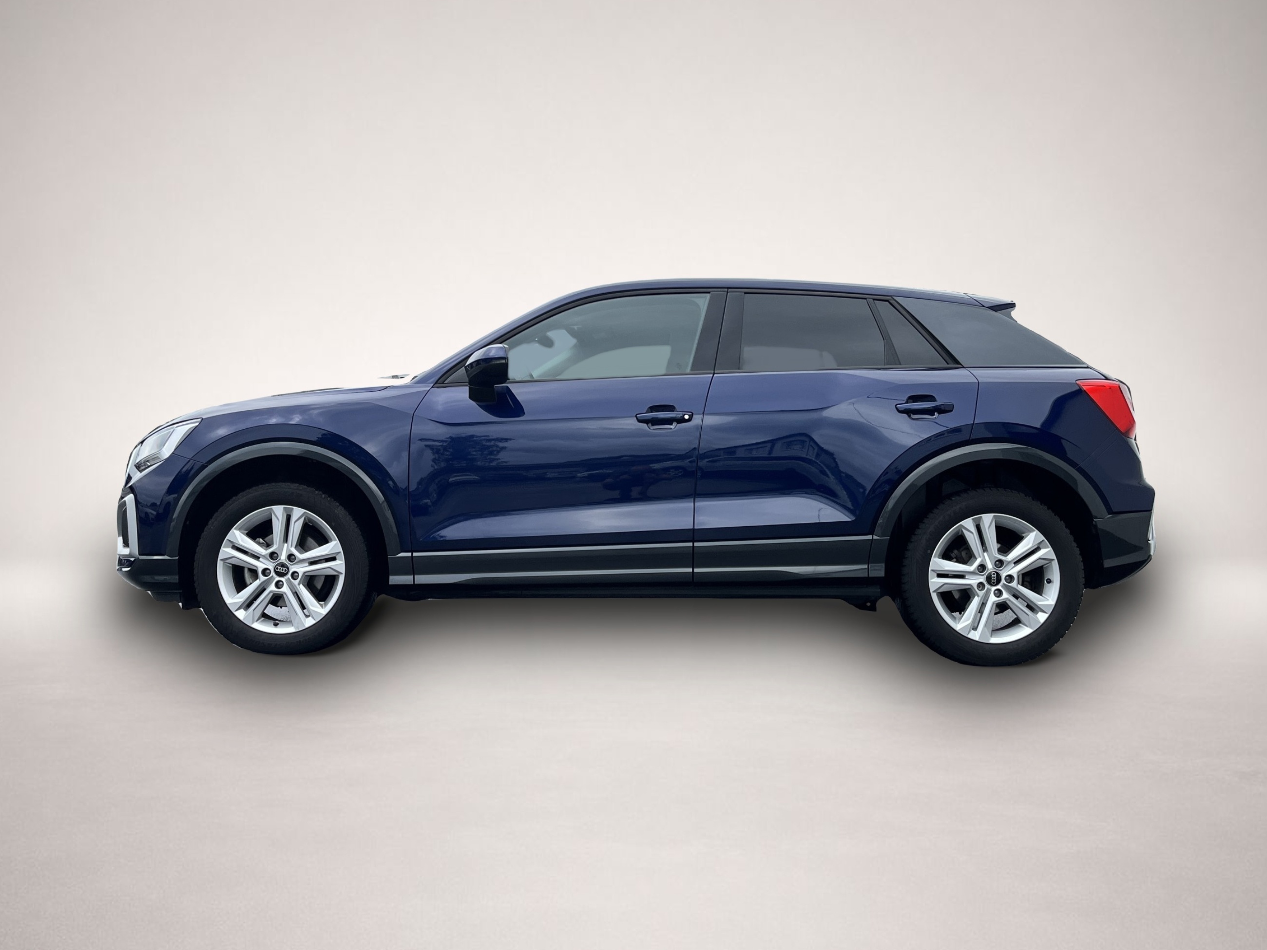 Audi Q2 (05/2024, Benzin)