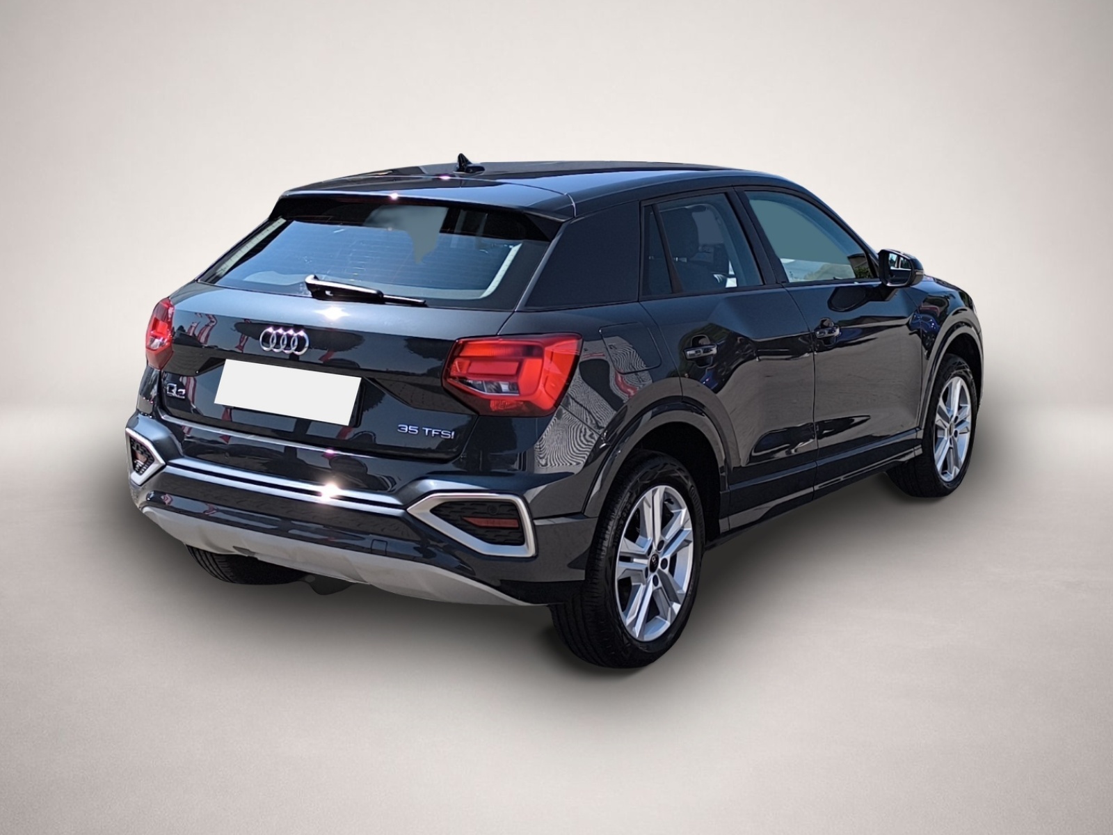 Audi Q2 (07/2024, Benzin)