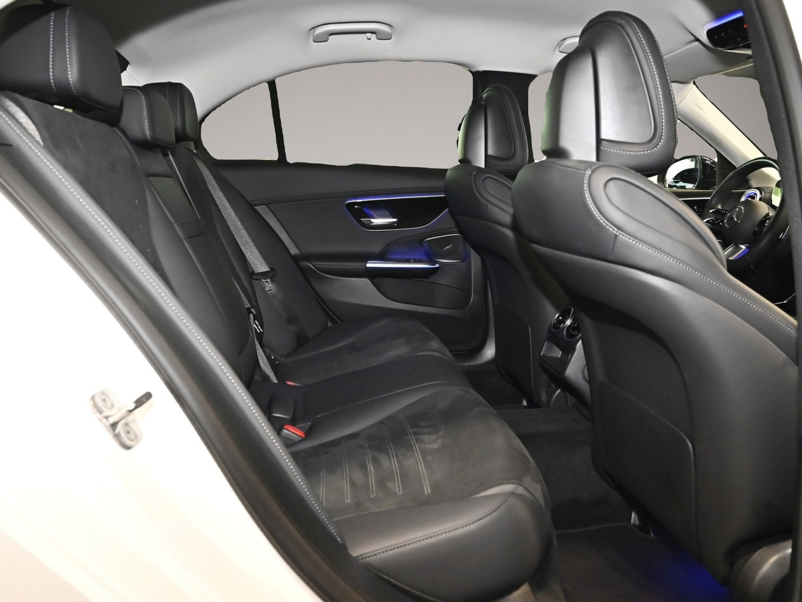 Mercedes-Benz C 300 (02/2025, Hybrid (Benzin/Elektro))
