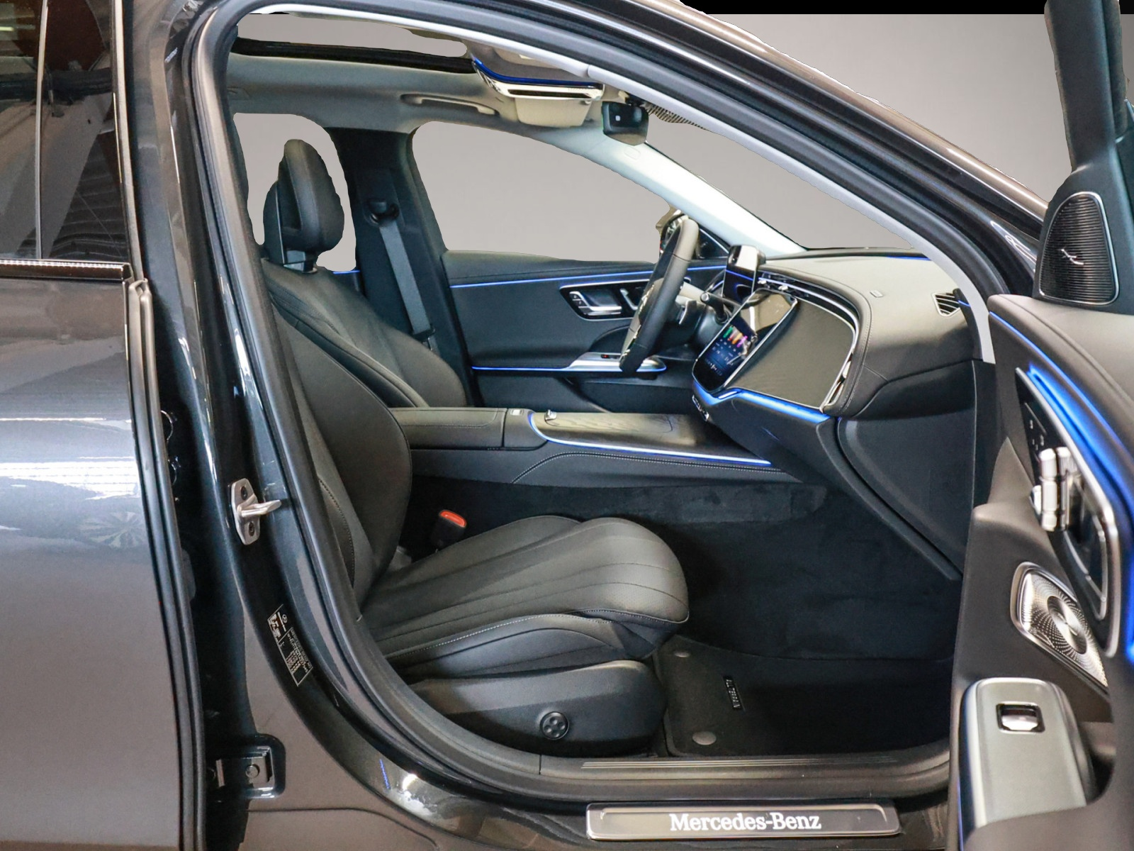 Mercedes-Benz E 300 (10/2025, Hybrid (Diesel/Elektro))