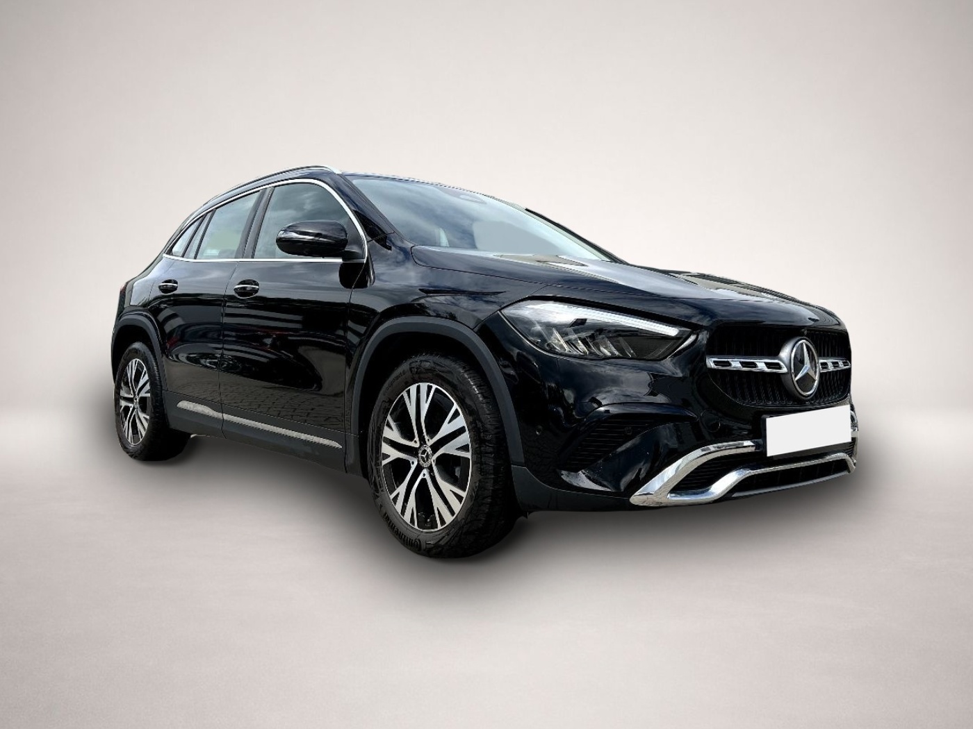 Mercedes-Benz GLA 200 (01/2025, Benzin)