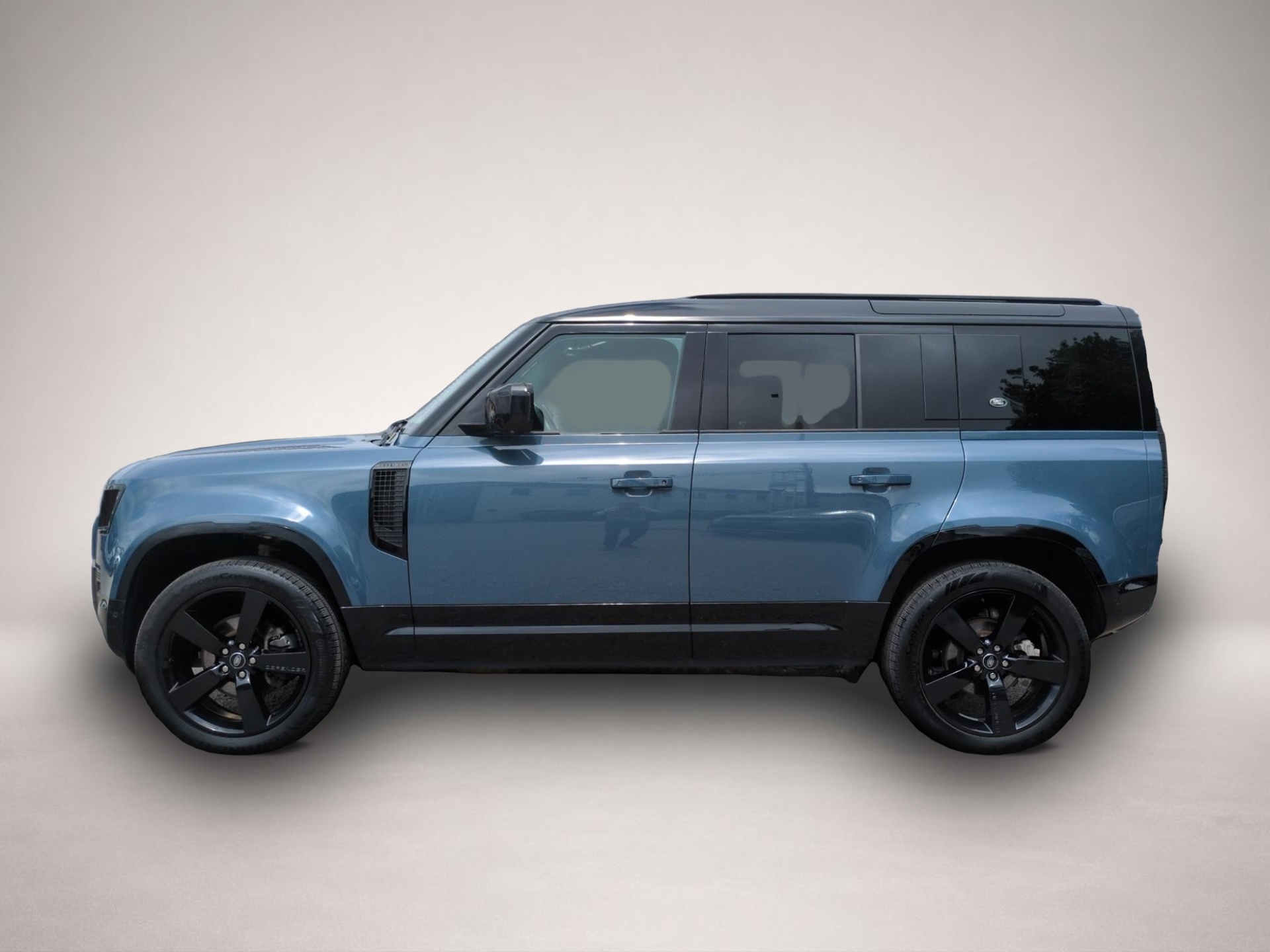 Land-Rover Defender (10/2023, Diesel)