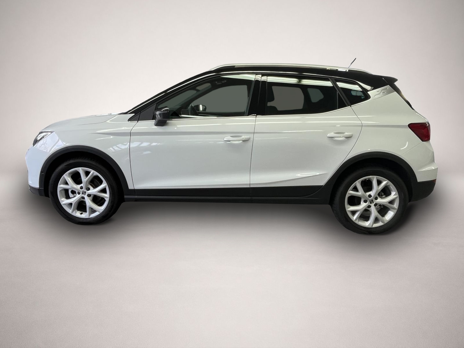 Seat Arona (06/2025, Benzin)