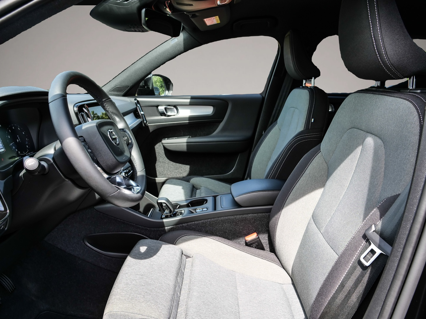 Volvo XC40 (06/2023, Benzin)