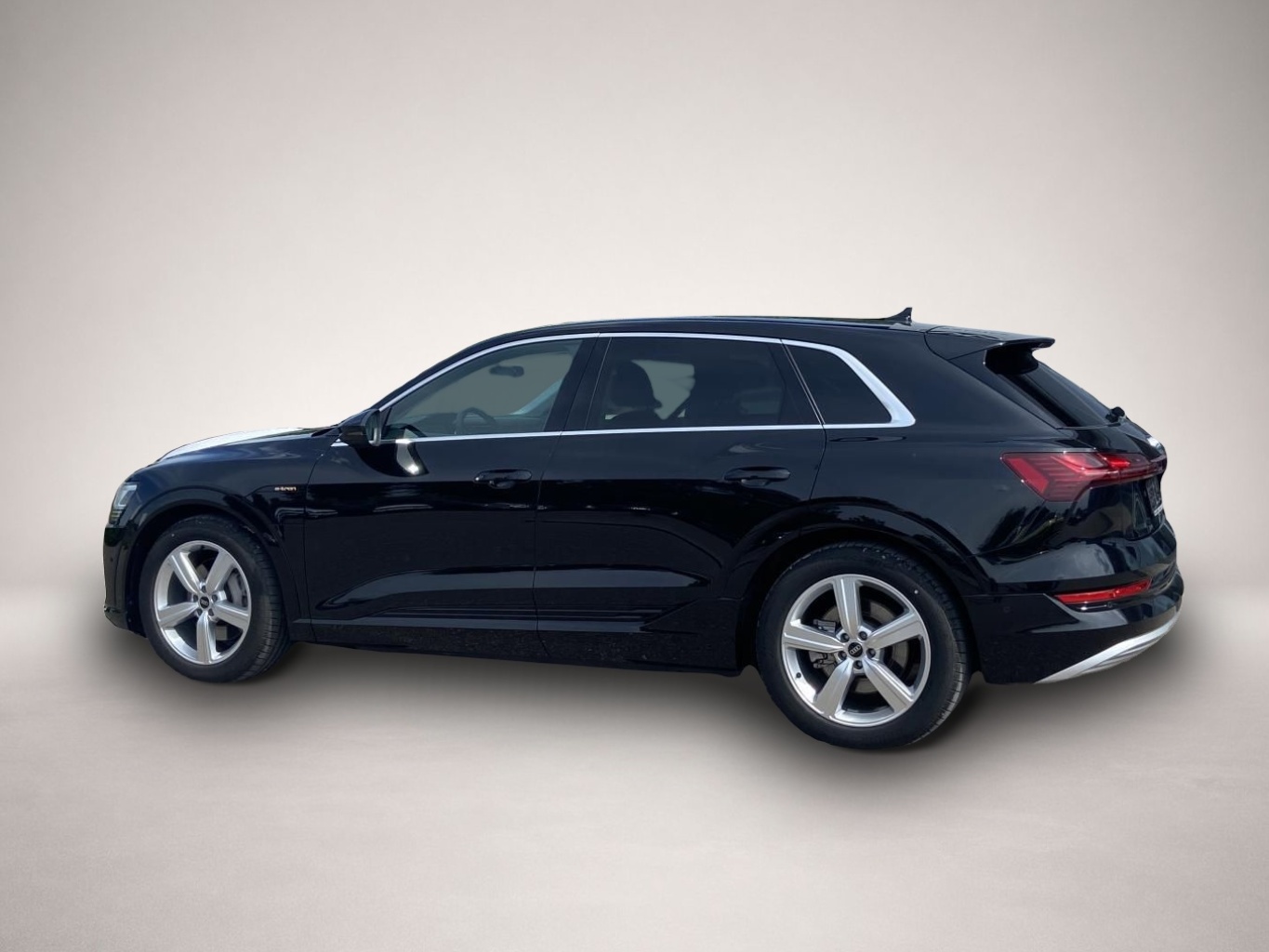 Audi e-tron (03/2023, ELECTRIC)