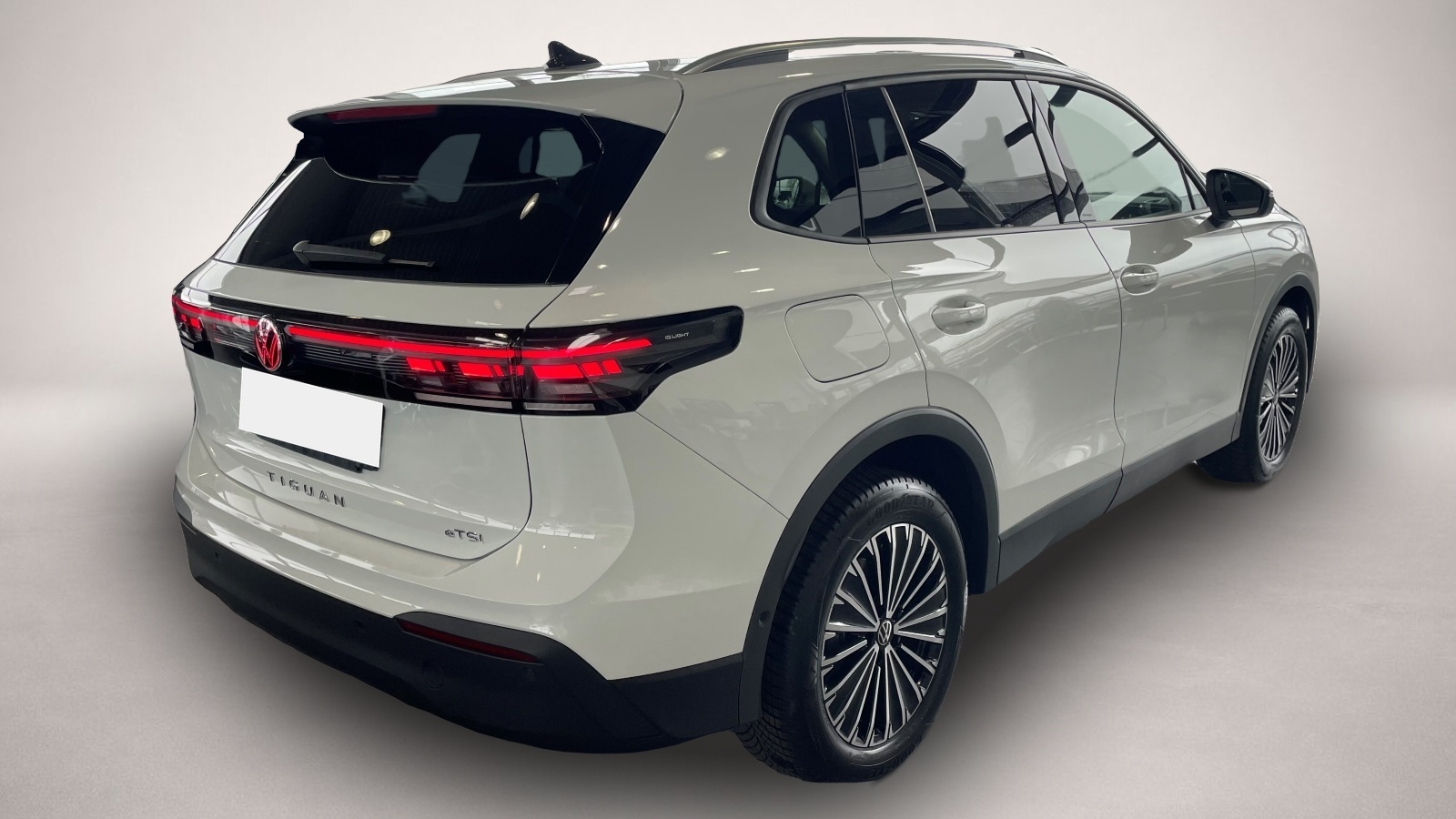 Volkswagen Tiguan (03/2026, Benzin)
