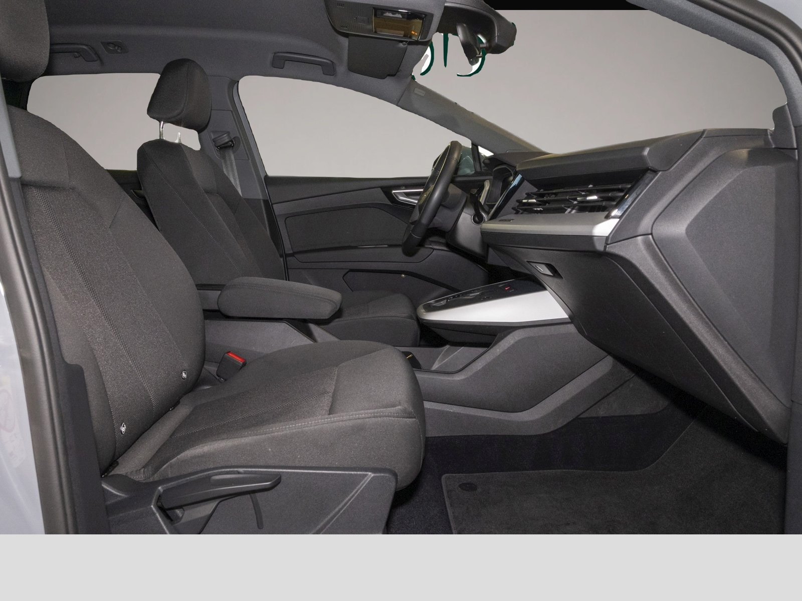 Audi Q4 e-tron (05/2023, ELECTRIC)