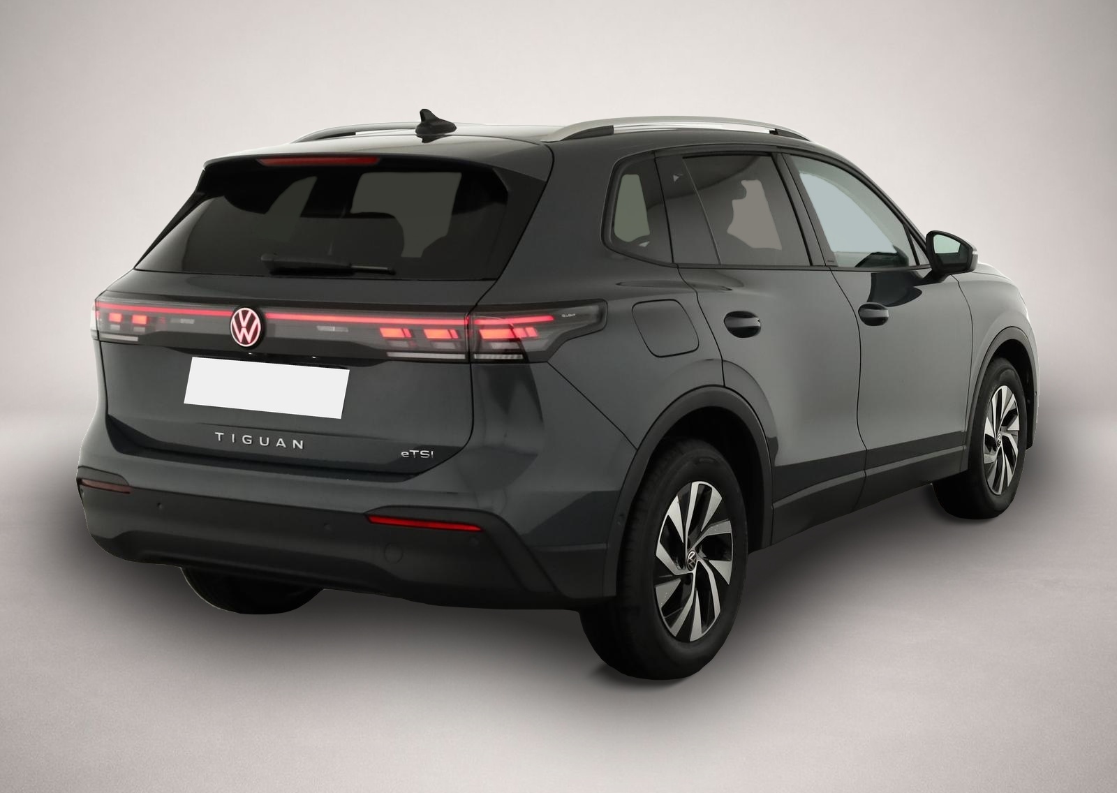 Volkswagen Tiguan (11/2025, Benzin)
