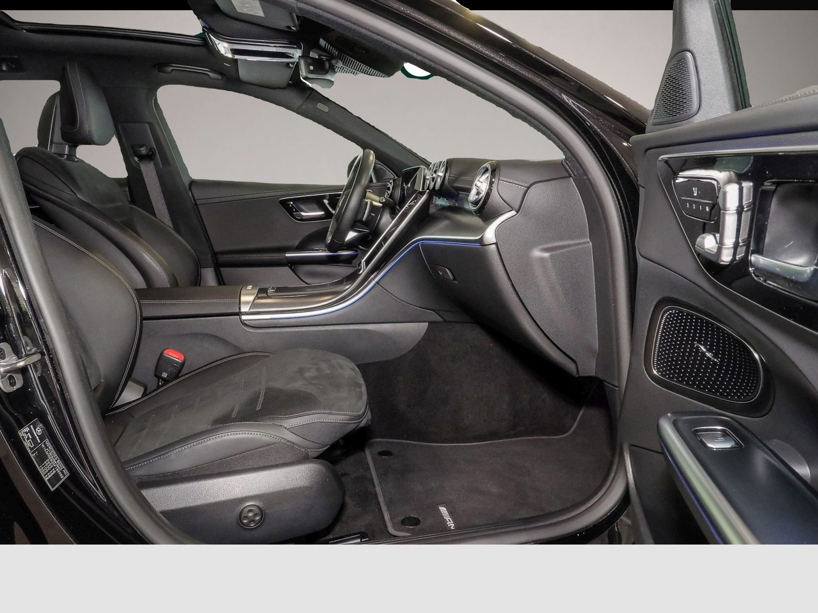 Mercedes-Benz C 300 (01/2025, )