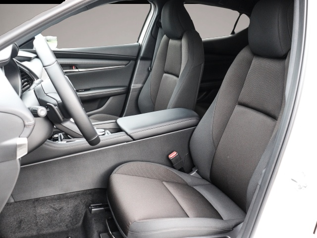 Mazda 3 (03/2026, Benzin)
