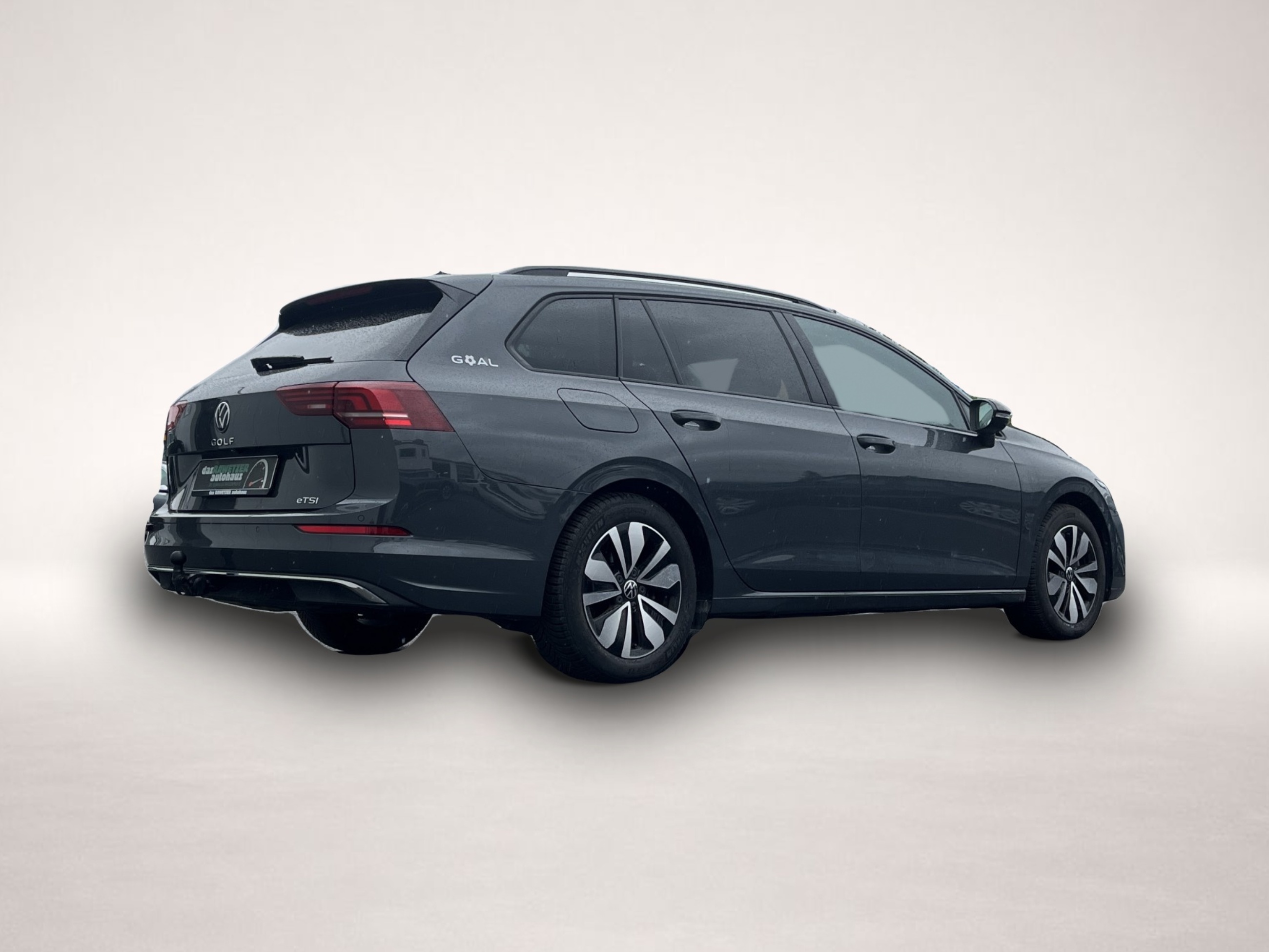 Volkswagen Golf (10/2025, Benzin)