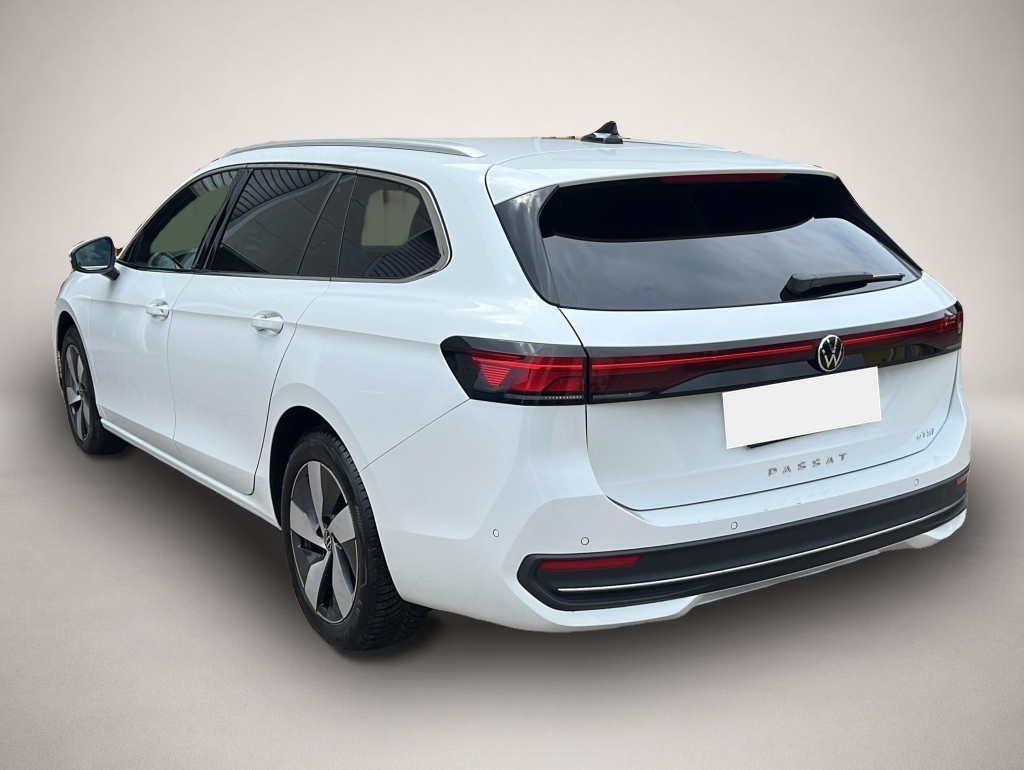 Volkswagen Passat Variant (04/2025, Benzin)