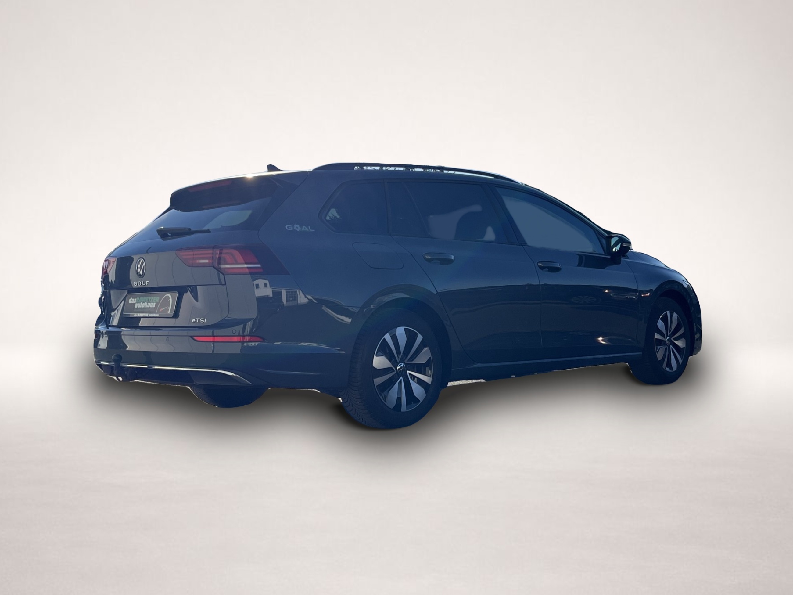 Volkswagen Golf (10/2025, Benzin)