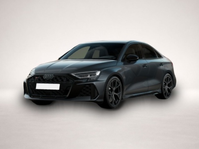 Audi RS3 (04/2026, Benzin)