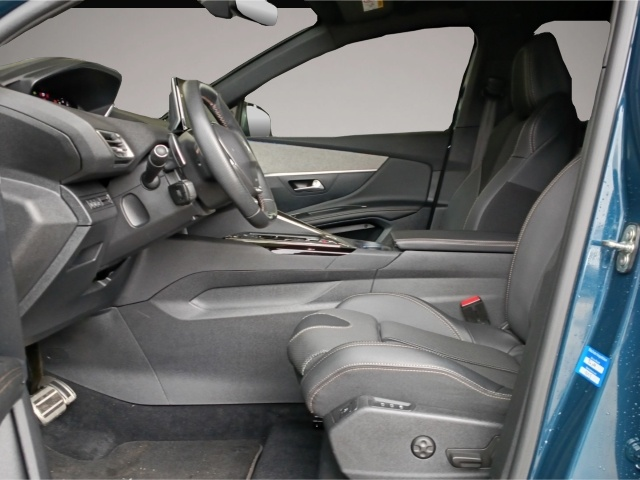 Peugeot 3008 (10/2023, Benzin)