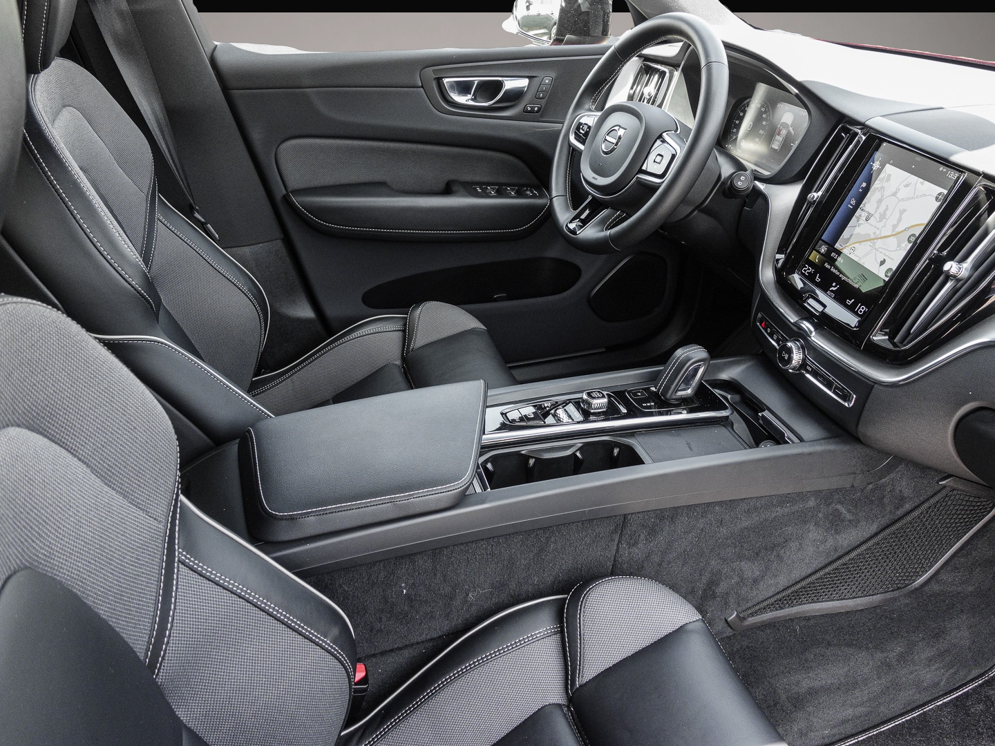 Volvo XC60 (05/2021, )