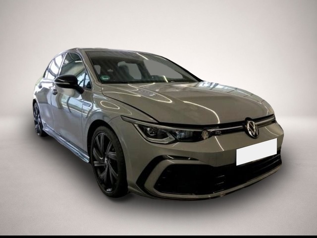 Volkswagen Golf (04/2022, Benzin)