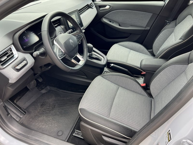 Renault Clio (04/2025, Benzin)