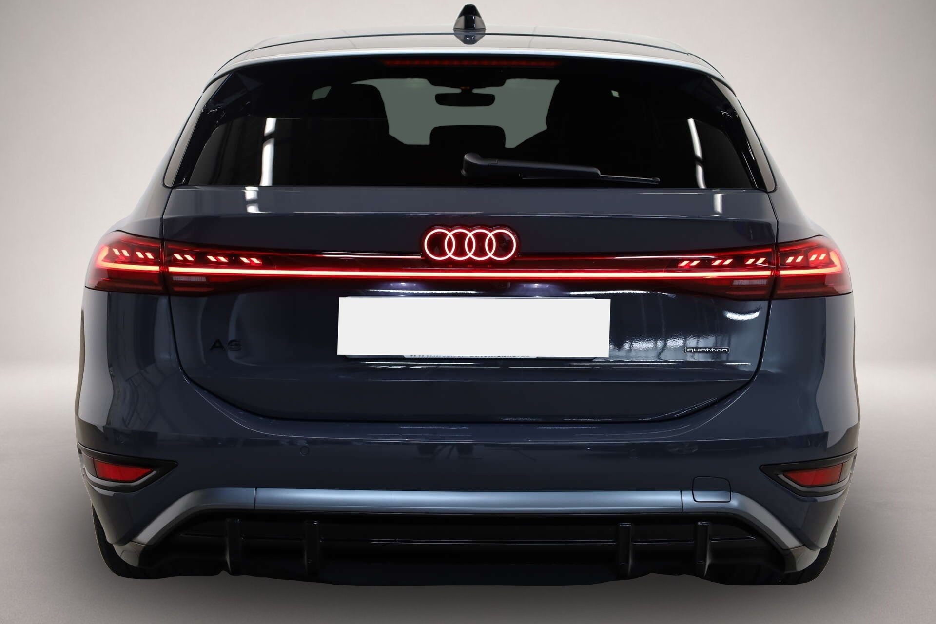 Audi e-tron (10/2025, ELECTRIC)