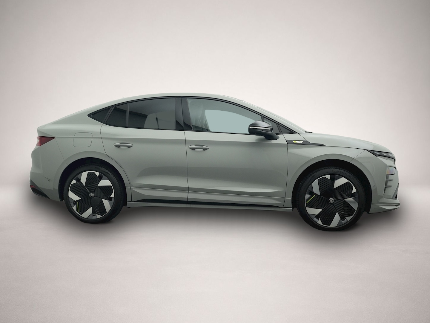 Skoda Enyaq (10/2025, ELECTRIC)