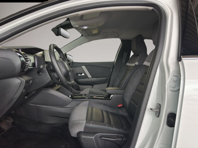 Citroen C4 (11/2023, Benzin)