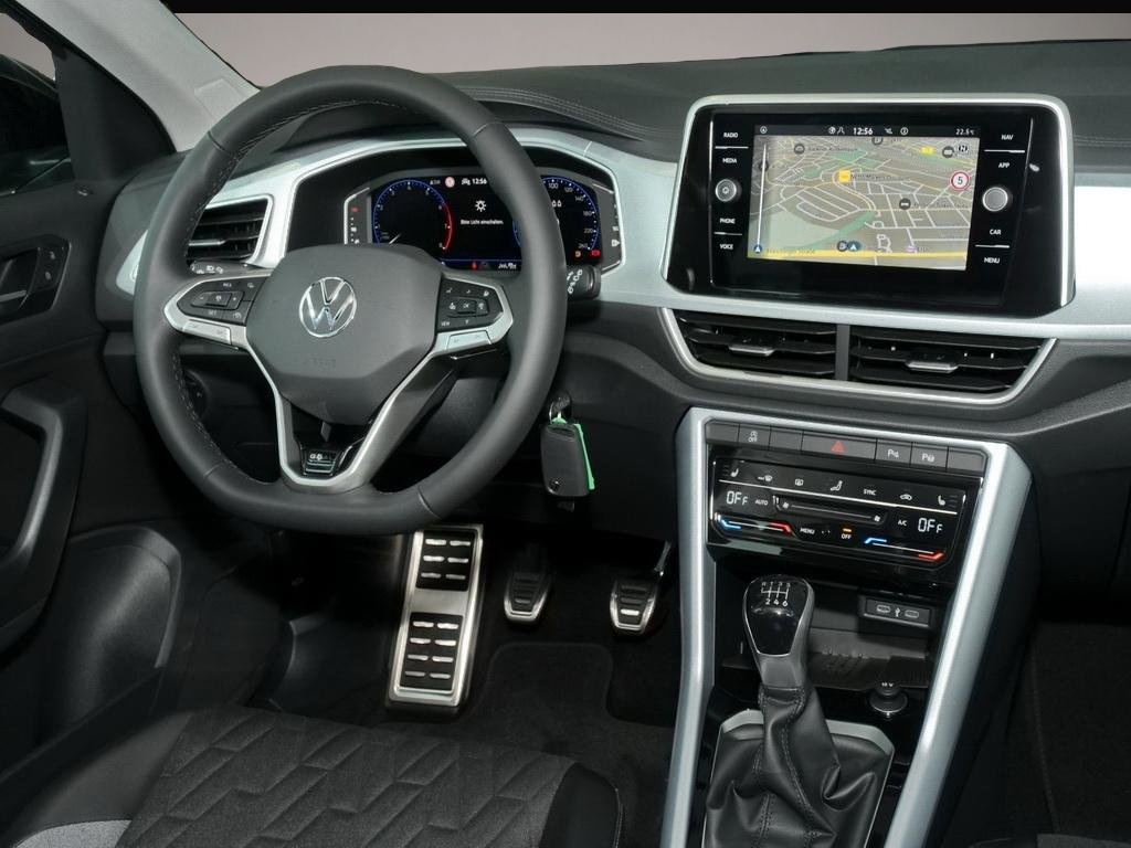 Volkswagen T-Roc (06/2026, Benzin)