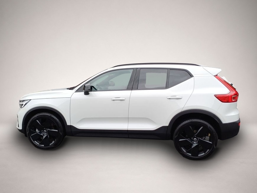 Volvo XC40 (05/2025, Benzin)