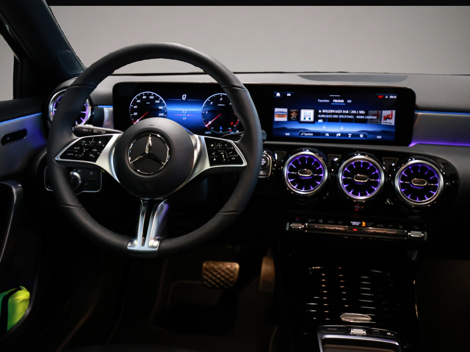 Mercedes-Benz A 220 (02/2026, Diesel)