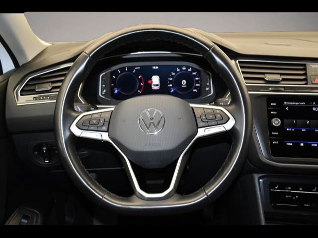 Volkswagen Tiguan Allspace (10/2023, Benzin)