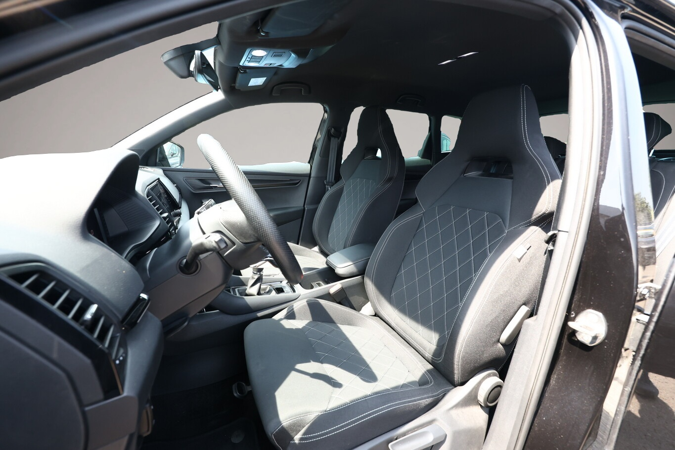 Skoda Karoq (04/2021, Diesel)