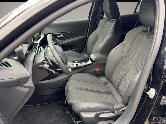 Peugeot 208 (01/2024, Benzin)