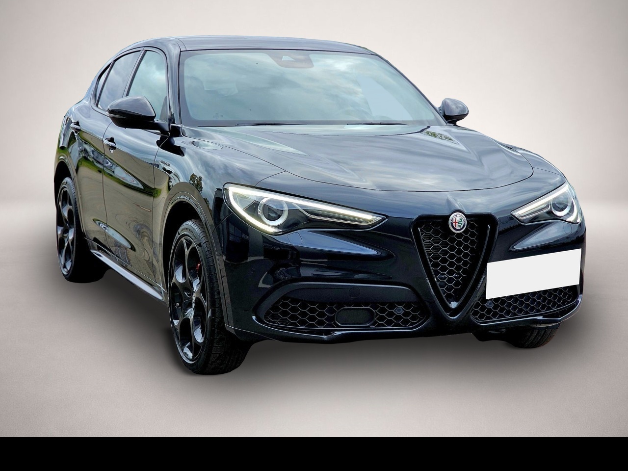 Alfa-Romeo Stelvio (06/2021, )