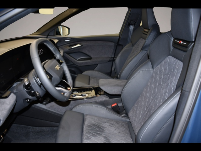 Audi Q6 e-tron (10/2025, ELECTRIC)