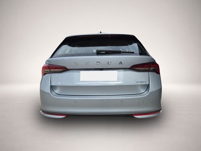 Skoda Octavia (05/2026, Benzin)