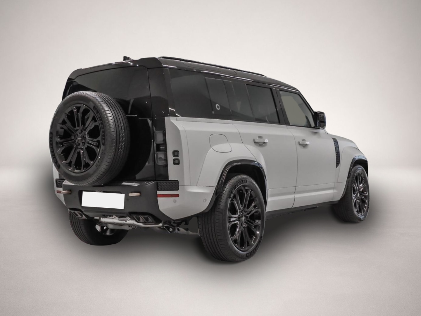Land-Rover Defender (02/2026, Benzin)