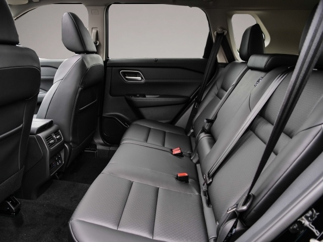 Nissan X-Trail (, Benzin)