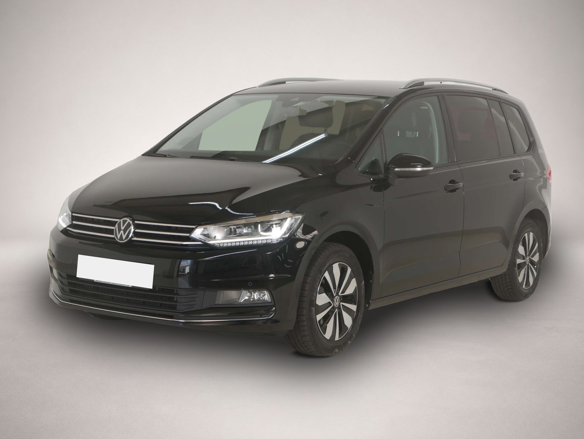Volkswagen Touran (11/2025, Benzin)
