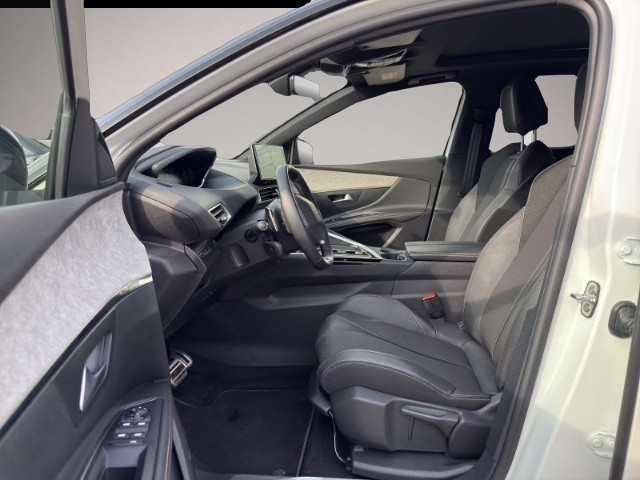 Peugeot 5008 (03/2024, Benzin)